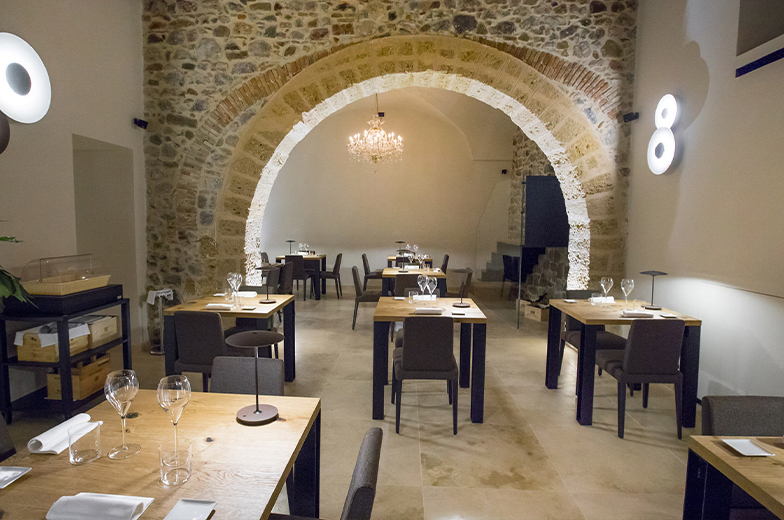 Ristrutturazione ristorante Cortile Pepe -Cefalù Palazzo Botta - Ferrara Costruzioni