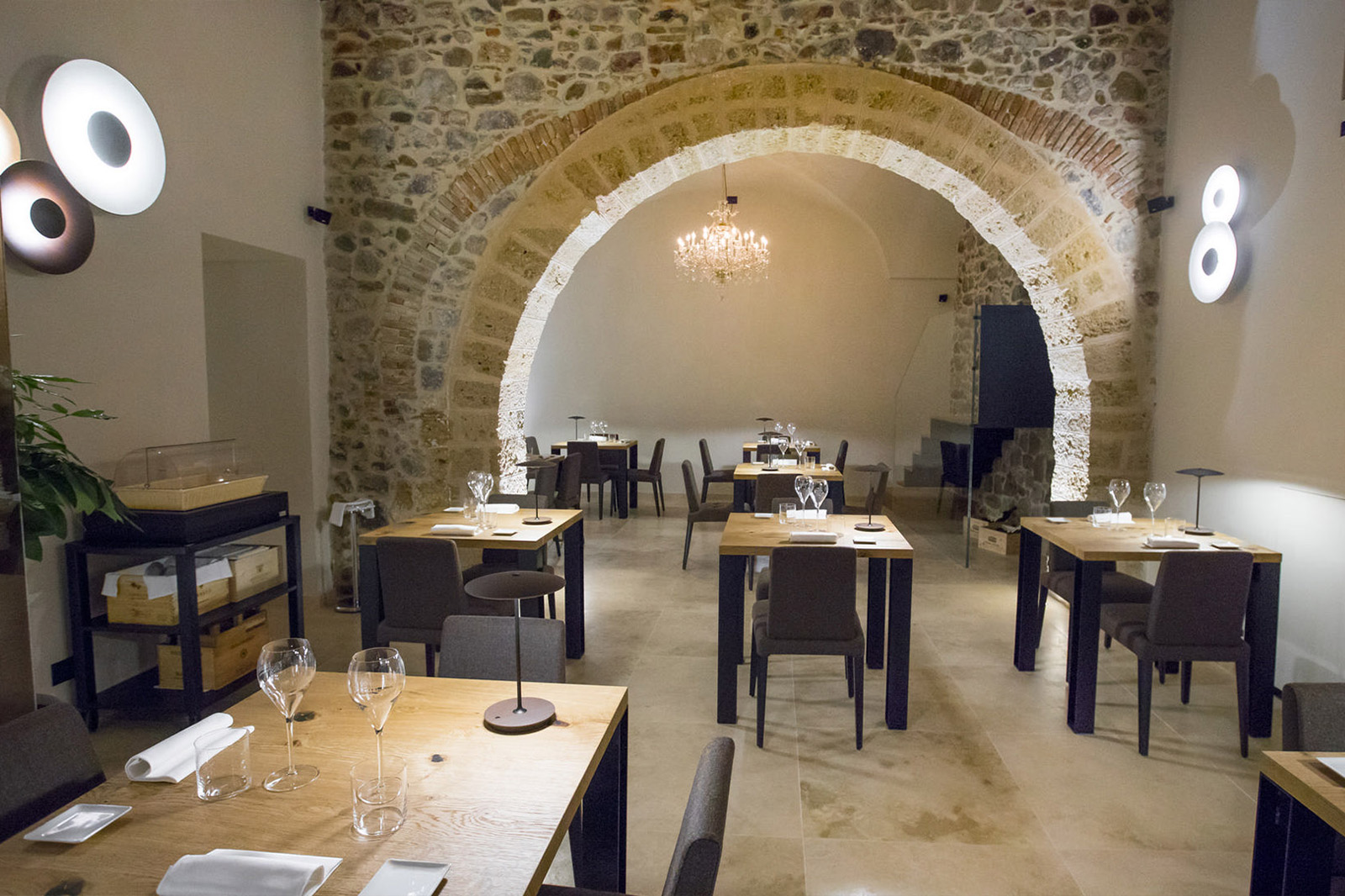 Ristrutturazione ristorante Cortile Pepe - Palazzo Botta ristrutturazione